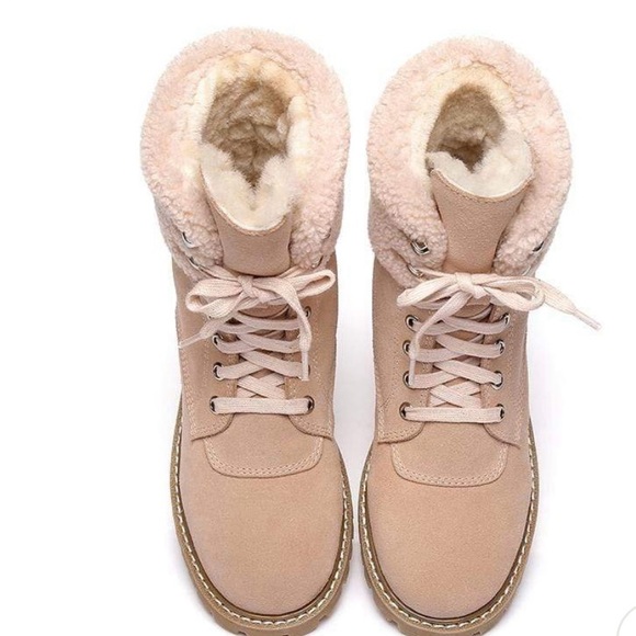 New pale pink UGG boots in box - Picture 3 of 5